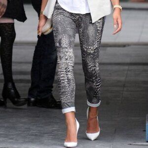 Host Pick 🕊️ Rag & Bone Sz 25 Midrise Feather Print Skinny Jeans! Like New